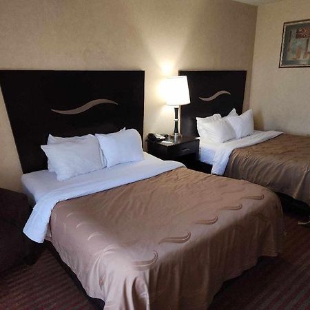 Quality Inn & Suites Somerset Exterior foto